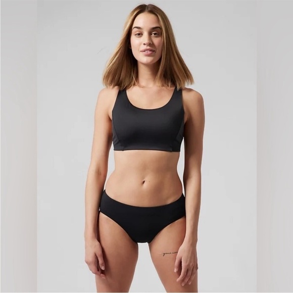 NWT! Athleta Black Malibu Bikini Top A-C - Multiple Sizes 💙 - Picture 2 of 6